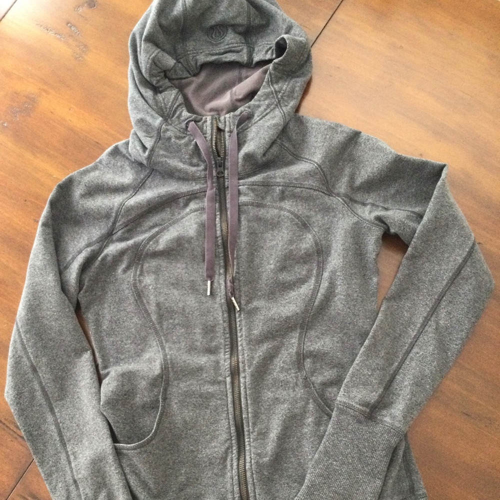 Lululemon grey sweatshirt. XS.